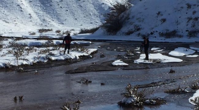 Kartopu oynarken bataklığa saplandı