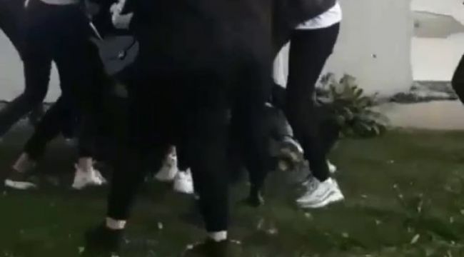 Kızların sevgili kavgası kameralara yansıdı