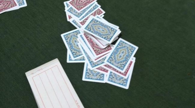 Kumarhaneye çevrilen eve polis baskını