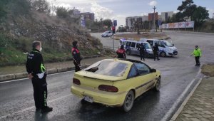 Kuşadası'nda filmleri aratmayan polis-hırsız kovalamacası