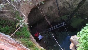 Kuyuda tavuk operasyonu