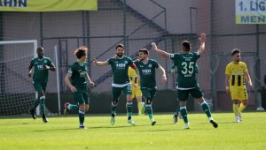 Menemenspor evinde 4 golle mağlup