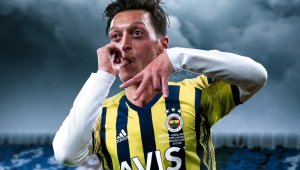 Mesut Özil, bu gece geliyor