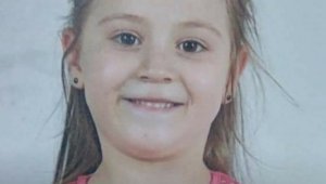 Muhtarın kızı misafirliğe gittikleri evde zehirlendi