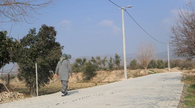 Pamukkale Belediyesi kilit parke taşları ile sokakları kaplıyor