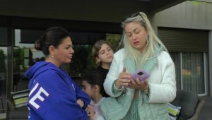 Şarkıcıyı çocuklarının dadısı soydu