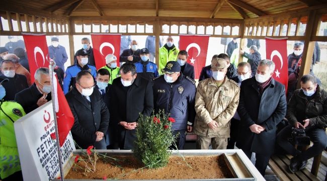 Şehit Fethi Sekin, mezarı başında anıldı