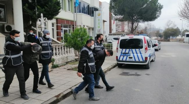 Selçuk'ta 82 yaşındaki çiftçiyi dolandırdılar