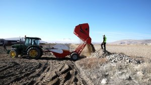 Talaslı çiftçilere destek yeni yılda da sürüyor
