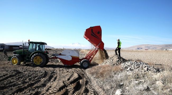 Talaslı çiftçilere destek yeni yılda da sürüyor