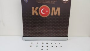 Tarihi eser operasyonunda 19 sikke ele geçirildi