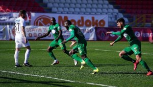 Tuzlaspor: 0 - Akhisarspor: 3