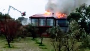 Urla'daki yangın korkuttu