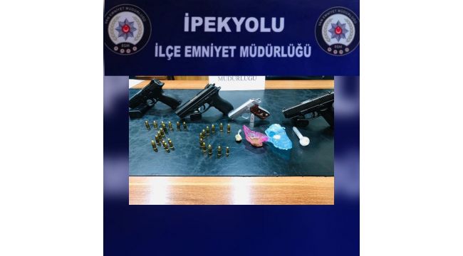 Van'da 4 ruhsatsız tabanca ve 29 fişek ele geçirildi