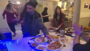 Yakalayan polislere 1 milyon lira rüşvet teklif etti