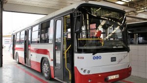 Yıpranan otobüsler tamir ve bakımla yenileniyor