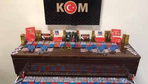 Yüzlerce kaçak cinsel içerikli hap ele geçirildi