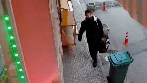 600 yıllık camiyi böyle soydu