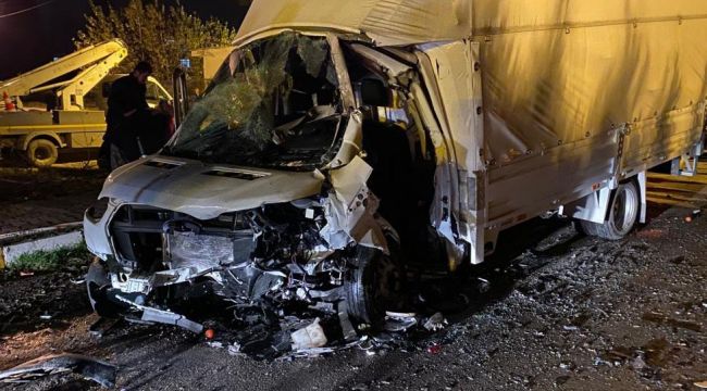 Antalya'da feci kaza: 2 ölü