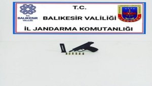 Balıkesir'de jandarma 7 aranan şahsı yakaladı