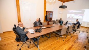 Başkan Soyer "Dönüşüm Evde Başlar" panelinde 