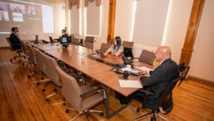 Başkan Soyer turistlere güvence verdi