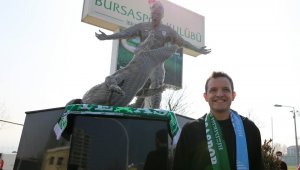 Batalla'nın heykeli açıldı