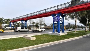 Büyükşehir'den Buca ve Konak'a iki yeni yaya üst geçidi