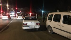 Çaldıkları otomobille gezerken yakalandılar