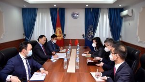 Çin, Kırgızistan'a bedava Covid-19 aşısı verecek