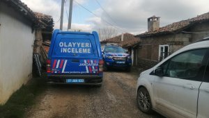 Cinayet sonrası eve kapanan zanlı sis bombasıyla etkisiz hâle getirildi