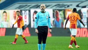 Cüneyt Çakır'ın 13. Fenerbahçe - Galatasaray derbisi!