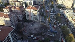 Depremde yıkılan Rızabey Apartmanı'nın alanı park olacak