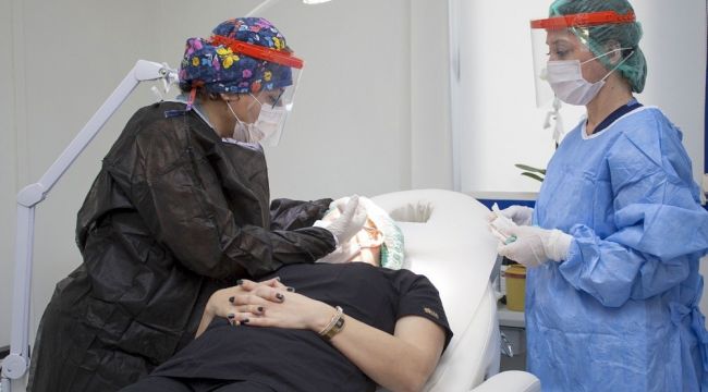 DEÜ'de tıbbi kozmetoloji kliniği açıldı