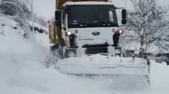  Düzce'de 136 köy yoluna kar engeli 