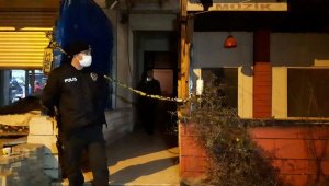 Dengesini kaybedip asansör boşluğuna düştü