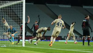 Fener yendi, maç fazlasıyla lider oldu