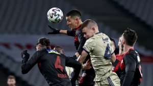 Fenerbahçe fırtına gibi esti geçti