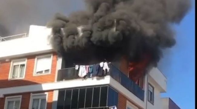 Genç kadın ev yangınında feci şekilde can verdi