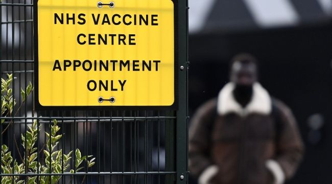 İngiltere'de son 24 saatte 215 can kaybı