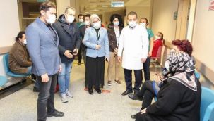 İzmir'de gece 24.00'e kadar aşı