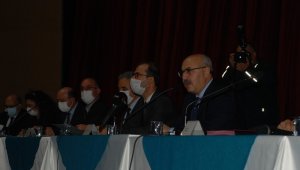 İzmir Valisi, depremzedelerle buluştu