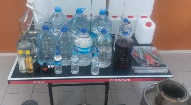 İzmir'de sahte içki operasyonu: 4 gözaltı