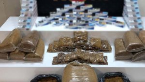 İzmir'de kaçak tütün operasyonu