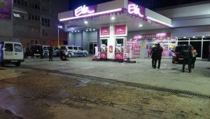 İzmir'in iki ayrı ilçesinde bıçaklı ve silahlı kavga: 2 yaralı