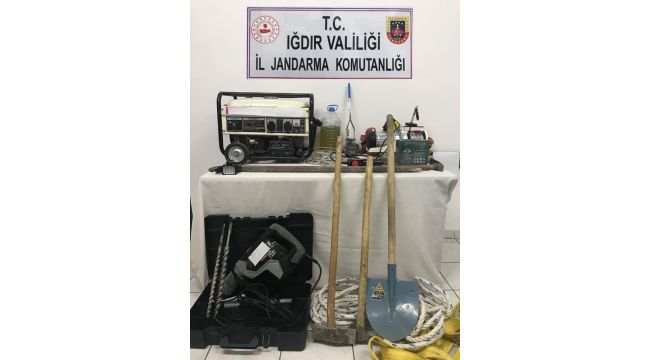 Kaçak kazı yapan 6 kişi suç üstü yakalandı
