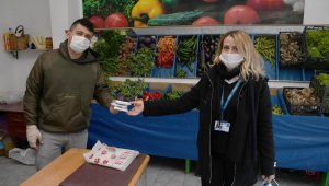 Kuşadası Belediyesi 11 ayda 1 milyon maske dağıttı