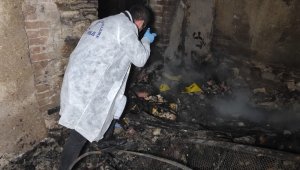 Kuşadası'ndaki eski evler yangınında kundaklama iddiası