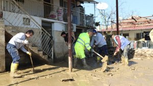 Menderes'te selin yaraları sarılıyor
