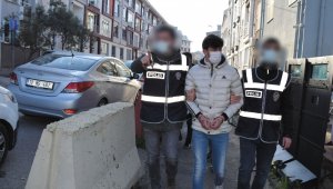 "Niye bakmıyorsun" cinayeti